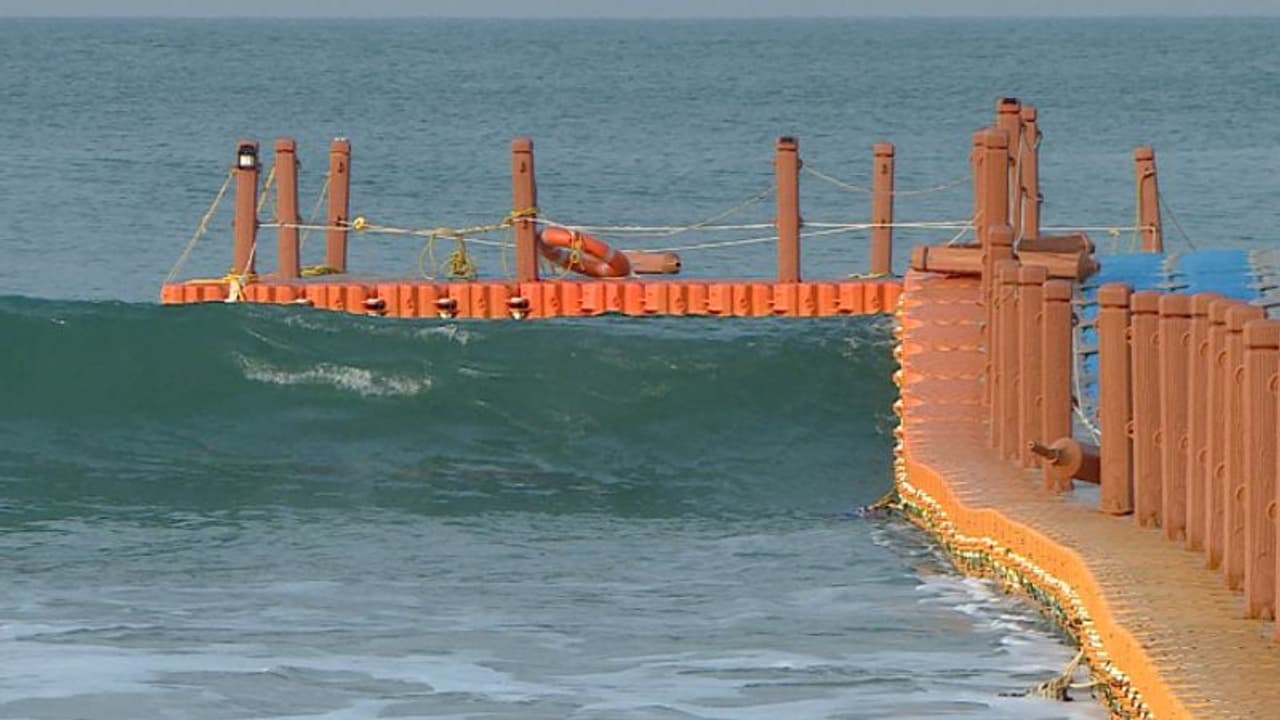 മാസ്റ്റർപ്ലാനില്ല, സർക്കാർ അനുമതിയില്ല, സുരക്ഷയുമില്ല!ഫ്ലോട്ടിംഗ് ബ്രിഡ്ജ് നടപ്പാക്കിയത് സർക്കാർ ഉത്തരവില്ലാതെ മാസ്റ്റർപ്ലാനില്ല, സർക്കാർ അനുമതിയില്ല, സുരക്ഷയുമില്ല!ഫ്ലോട്ടിംഗ് ബ്രിഡ്ജ് നടപ്പാക്കിയത് സർക്കാർ ഉത്തരവില്ലാതെ