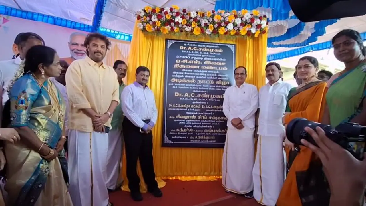 காமராஜரின் பெயரை சொல்லி பிச்சை எடுக்கும் காங்கிரஸ், கமலஹாசனை திமுக கூட்டணியில் சேர்த்தது ஏன்? குஷ்பு ஆவேசம்