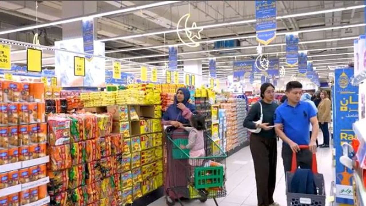 60 ശതമാനം വരെ ഡിസ്ക്കൗണ്ട്, വില കയറില്ല, റംസാനിൽ ലുലു ഒരുങ്ങി തന്നെ, ഇഫ്താര് ബോക്സ് വിതരണവും, ഓഫർ യുഎഇയിൽ 60 ശതമാനം വരെ ഡിസ്ക്കൗണ്ട്, വില കയറില്ല, റംസാനിൽ ലുലു ഒരുങ്ങി തന്നെ, ഇഫ്താര് ബോക്സ് വിതരണവും, ഓഫർ യുഎഇയിൽ