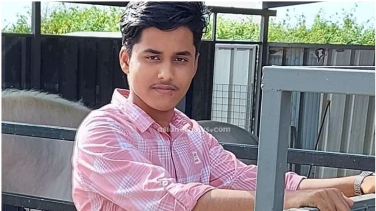 തലശ്ശേരി മാഹി ബൈപ്പാസിലെ പാലത്തിൽ നിന്നും താഴേക്ക് വീണ് പ്ലസ് ടു വിദ്യാർത്ഥിക്ക് ദാരുണാന്ത്യം തലശ്ശേരി മാഹി ബൈപ്പാസിലെ പാലത്തിൽ നിന്നും താഴേക്ക് വീണ് പ്ലസ് ടു വിദ്യാർത്ഥിക്ക് ദാരുണാന്ത്യം