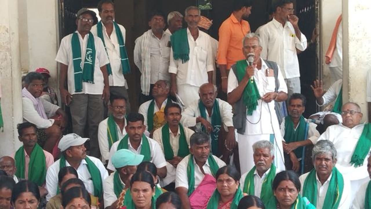 ವಿವಿಧ ಬೇಡಿಕೆ ಈಡೇರಿಕೆಗೆ ರೈತಸಂಘ ಆಗ್ರಹ ವಿವಿಧ ಬೇಡಿಕೆ ಈಡೇರಿಕೆಗೆ ರೈತಸಂಘ ಆಗ್ರಹ