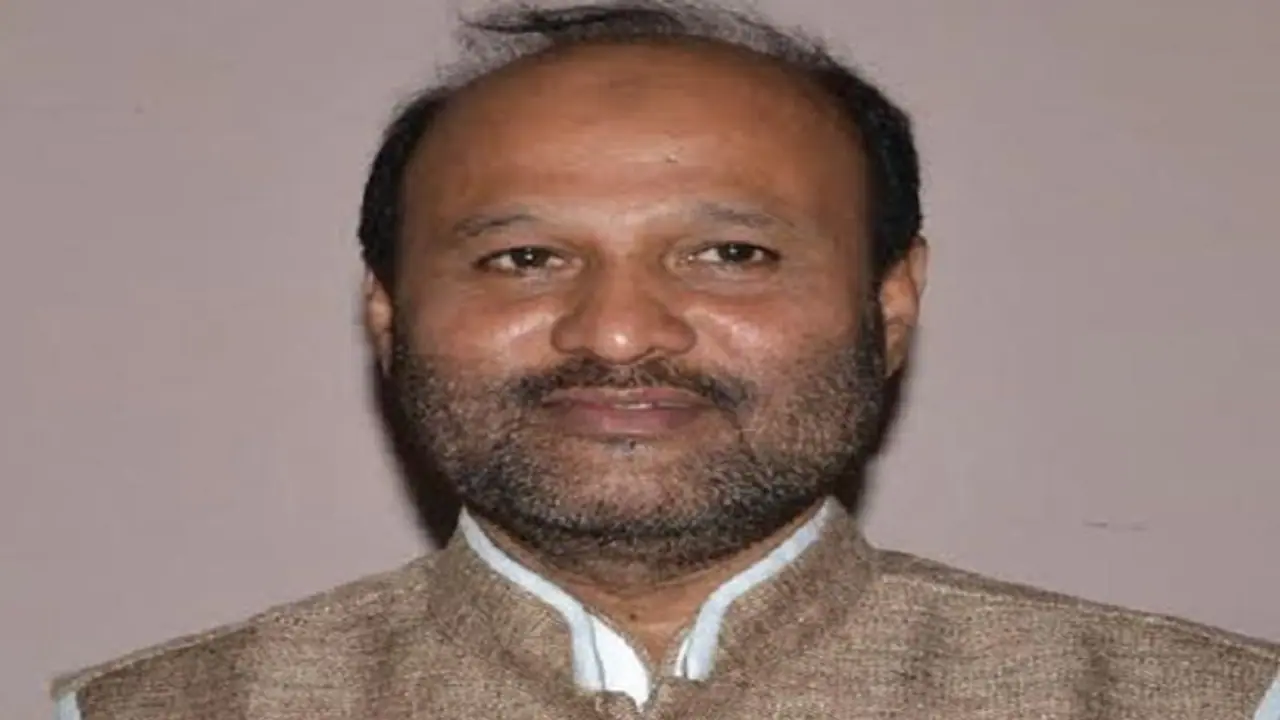 ಕಿರಾತಕ ಎಚ್ಡಿಕೆಯೇ ವಿನಃ ನಮ್ಮ ನಾಯಕರಲ್ಲ: ಶಾಸಕ ಇಕ್ಬಾಲ್ ಹುಸೇನ್ ಕಿರಾತಕ ಎಚ್ಡಿಕೆಯೇ ವಿನಃ ನಮ್ಮ ನಾಯಕರಲ್ಲ: ಶಾಸಕ ಇಕ್ಬಾಲ್ ಹುಸೇನ್