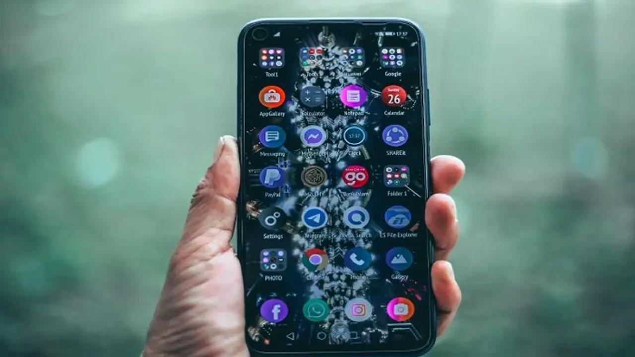 Centre blocks 18 OTT platforms for obscene content, social media handles included; See full list