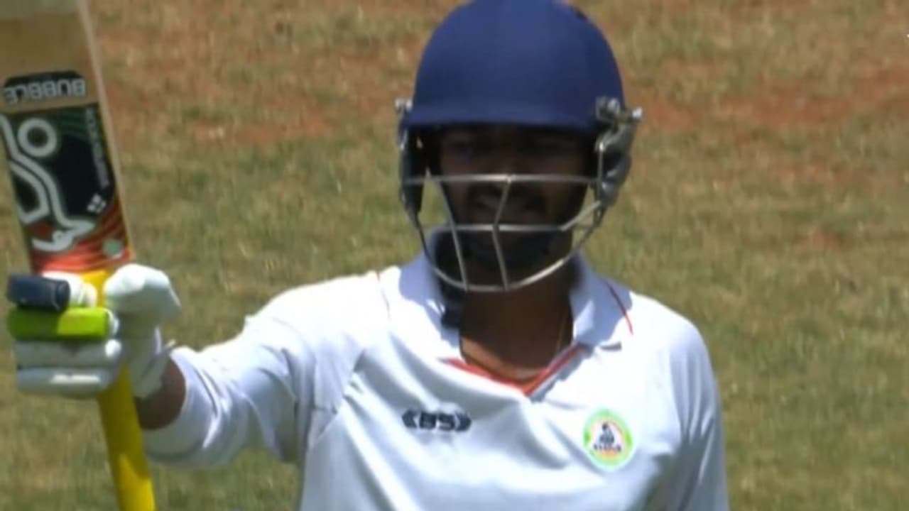 വാഡ്കർക്ക് സെഞ്ചുറി,മുംബൈയുടെ വമ്പില്‍ വീഴാതെ വിദര്‍ഭയുടെ വീരോചിത പോരാട്ടം, രഞ്ജി ഫൈനലില്‍ ആര്‍ക്കും ജയിക്കാം