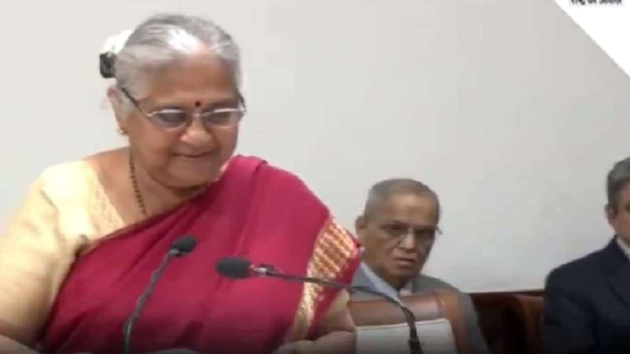 ರಾಜ್ಯಸಭೆ ಸಂಸದರಾಗಿ ಪ್ರಮಾಣವಚನ ಸ್ವೀಕರಿಸಿದ ಸುಧಾಮೂರ್ತಿ! ರಾಜ್ಯಸಭೆ ಸಂಸದರಾಗಿ ಪ್ರಮಾಣವಚನ ಸ್ವೀಕರಿಸಿದ ಸುಧಾಮೂರ್ತಿ!