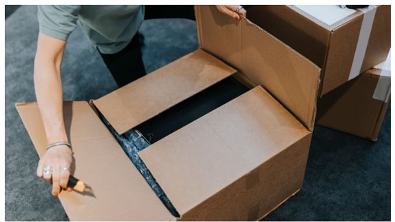 ಆರ್ಡರ್‌ ಕ್ಯಾನ್ಸಲ್‌ ಮಾಡಿದ್ರೂ ಮನೆಗೆ ಬರುತ್ತೆ ಪಾರ್ಸೆಲ್‌! 2 ವರ್ಷದ ಬಳಿಕ ಬಂದ ಕುಕ್ಕರ್‌ ನೋಡಿ ಕಕ್ಕಾಬಿಕ್ಕಿ 