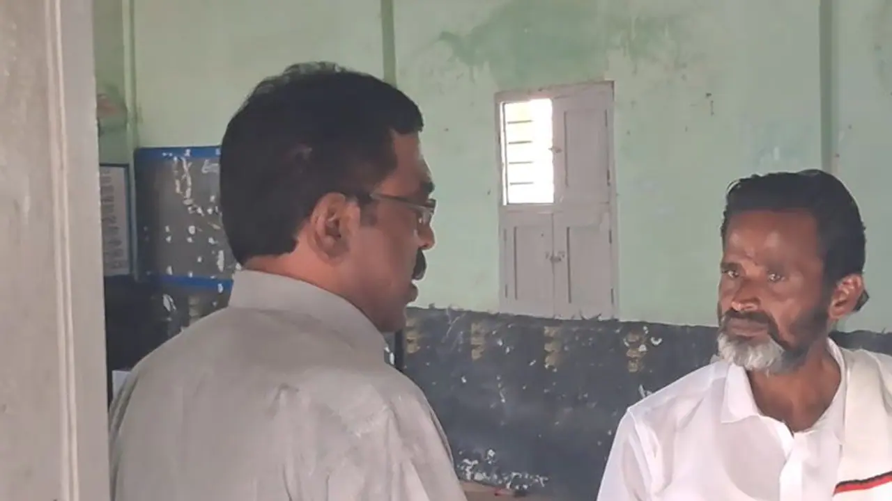 6ம் வகுப்பு மாணவியின் ஆடையை கிழித்து அத்துமீறிய தலைமை ஆசிரியர்? சிவகங்கையில் பரபரப்பு