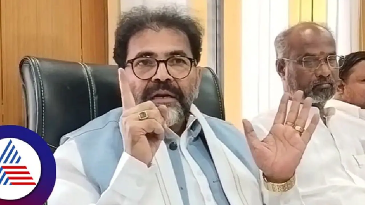 ರಾಜಮನೆತನದ ಮೇಲೆ ಮುಗಿಬೀಳುವುದನ್ನು ಸರ್ಕಾರ ನಿಲ್ಲಿಸಬೇಕು: ಛಲವಾದಿ ನಾರಾಯಣಸ್ವಾಮಿ