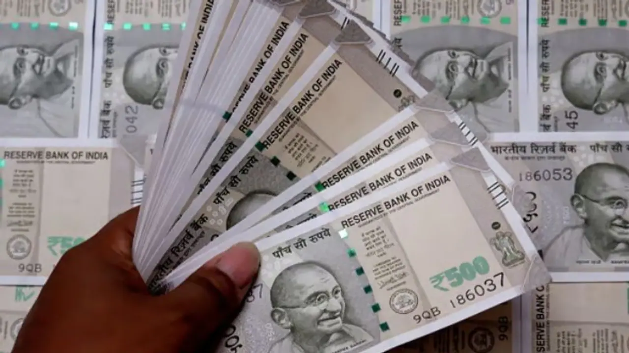 ಕಳೆದ 5 ವರ್ಷದಲ್ಲಿ ಶ್ರೀಮಂತರಾಗುತ್ತಿದ್ದಾರೆ ಭಾರತೀಯರು, ಕೋಟಿ ಕೋಟಿ ಆದಾಯದಾರರ ಸಂಖ್ಯೆ ಎಷ್ಟಿದೆ? ಕಳೆದ 5 ವರ್ಷದಲ್ಲಿ ಶ್ರೀಮಂತರಾಗುತ್ತಿದ್ದಾರೆ ಭಾರತೀಯರು, ಕೋಟಿ ಕೋಟಿ ಆದಾಯದಾರರ ಸಂಖ್ಯೆ ಎಷ್ಟಿದೆ?