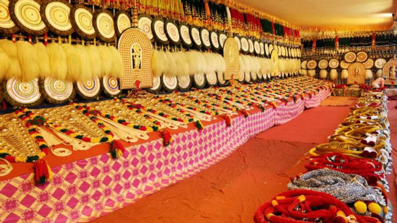 ആറാട്ടുപുഴ ക്ഷേത്രത്തില്‍ ചമയ പ്രദര്‍ശനം ആരംഭിച്ചു