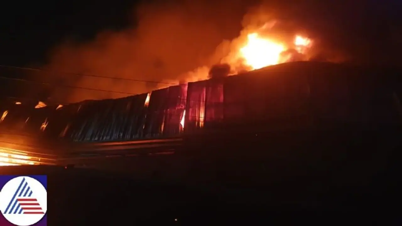 Bengaluru: Fire accident destroys goods worth Rs 18 crore at warehouse near Byrathi, no injuries reported Bengaluru: Fire accident destroys goods worth Rs 18 crore at warehouse near Byrathi, no injuries reported