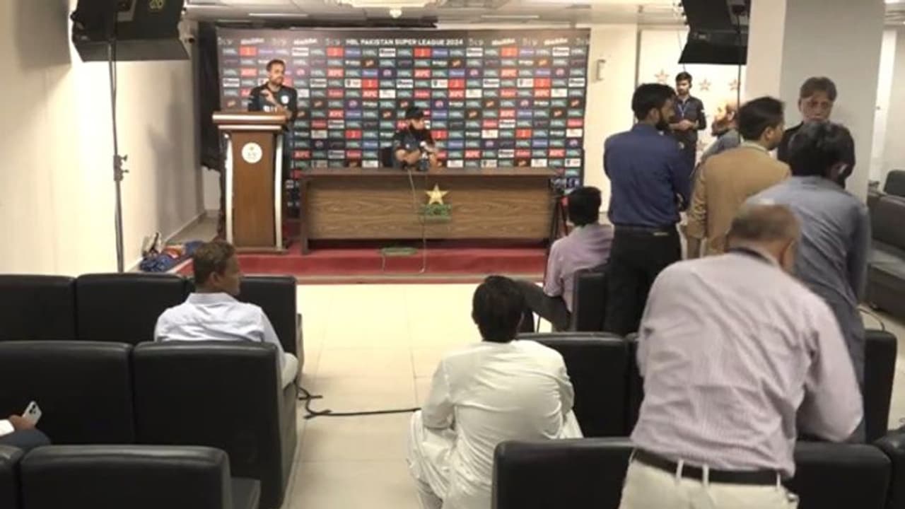 Journalists walk out of Multan Sultans press conference ahead of PSL 9 final: Video goes viral (WATCH) Journalists walk out of Multan Sultans press conference ahead of PSL 9 final: Video goes viral (WATCH)
