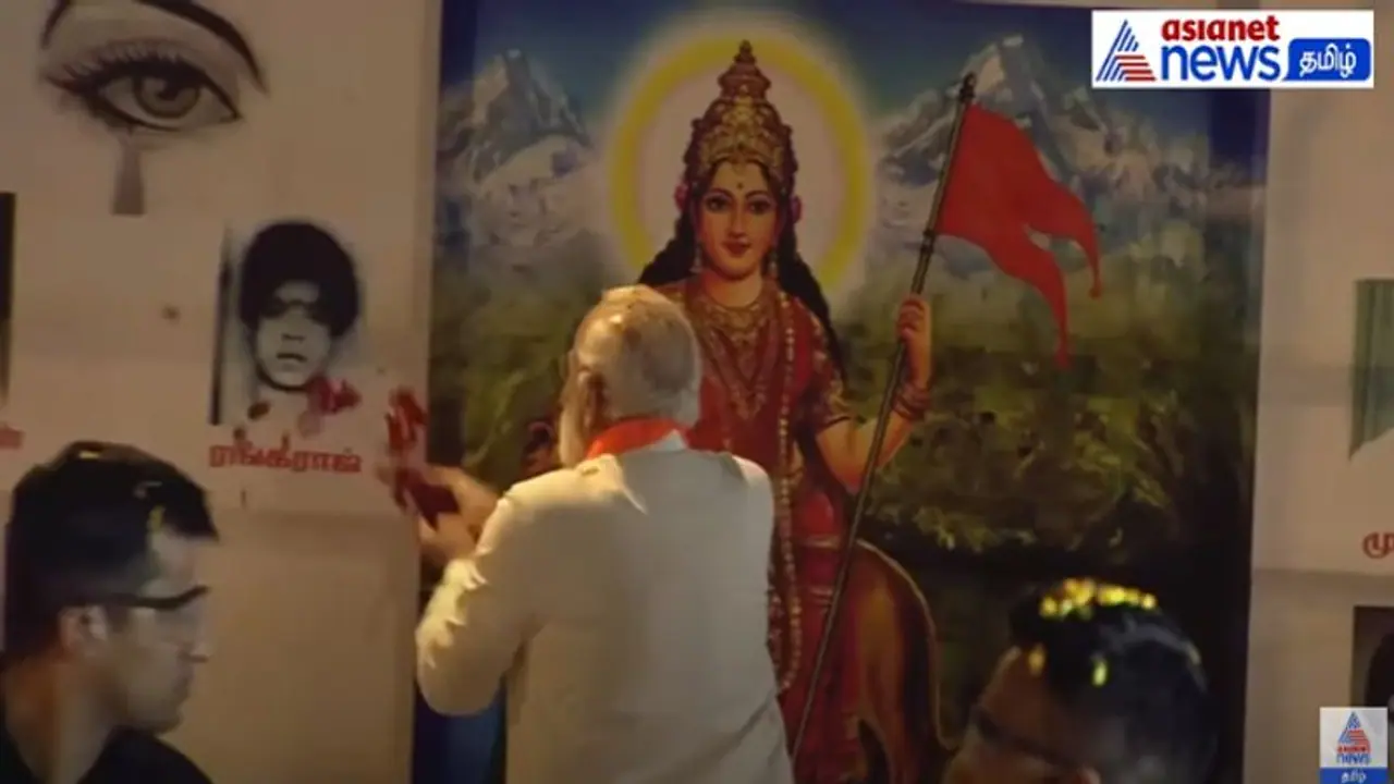 கோவை குண்டுவெடிப்பு சம்பவம் உயிரிழந்தவர்களுக்கு அஞ்சலி செலுத்திய பிரதமர் மோடி! கோவை குண்டுவெடிப்பு சம்பவம் உயிரிழந்தவர்களுக்கு அஞ்சலி செலுத்திய பிரதமர் மோடி!