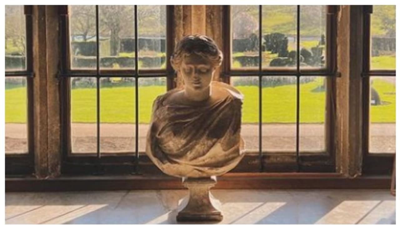 കാര് പാര്ക്കിംഗ് പണിയാനായി കുഴിയെടുത്തപ്പോള് കിട്ടിയത് 1,800 വർഷം പഴക്കമുള്ള അമൂല്യ നിധി കാര് പാര്ക്കിംഗ് പണിയാനായി കുഴിയെടുത്തപ്പോള് കിട്ടിയത് 1,800 വർഷം പഴക്കമുള്ള അമൂല്യ നിധി