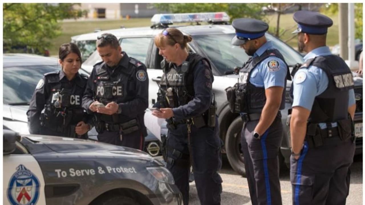 ഒരാഴ്ച മുമ്പ് കാനഡയിലെത്തിയ ഇന്ത്യക്കാരൻ ഭാര്യയെ കുത്തിക്കൊന്നു; ശേഷം അമ്മയെ വിവരം അറിയിക്കാൻ വീഡിയോ കോൾ ഒരാഴ്ച മുമ്പ് കാനഡയിലെത്തിയ ഇന്ത്യക്കാരൻ ഭാര്യയെ കുത്തിക്കൊന്നു; ശേഷം അമ്മയെ വിവരം അറിയിക്കാൻ വീഡിയോ കോൾ