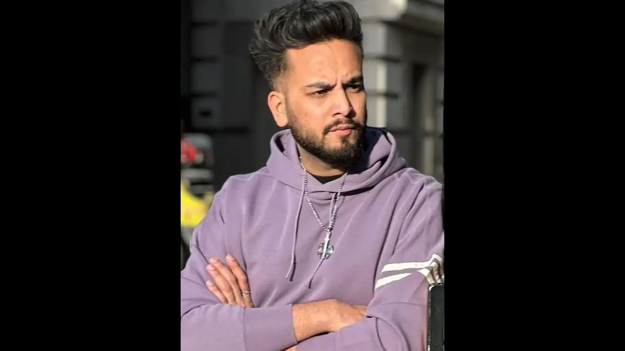 ಯೂಟ್ಯೂಬರ್ ಎಲ್ವಿಶ್ ಯಾದವ್ ಮೇಲೆ ಅಕ್ರಮ ಹಣ ವರ್ಗಾವಣೆ ಕೇಸ್ ದಾಖಲಿಸಿದ ED ಯೂಟ್ಯೂಬರ್ ಎಲ್ವಿಶ್ ಯಾದವ್ ಮೇಲೆ ಅಕ್ರಮ ಹಣ ವರ್ಗಾವಣೆ ಕೇಸ್ ದಾಖಲಿಸಿದ ED