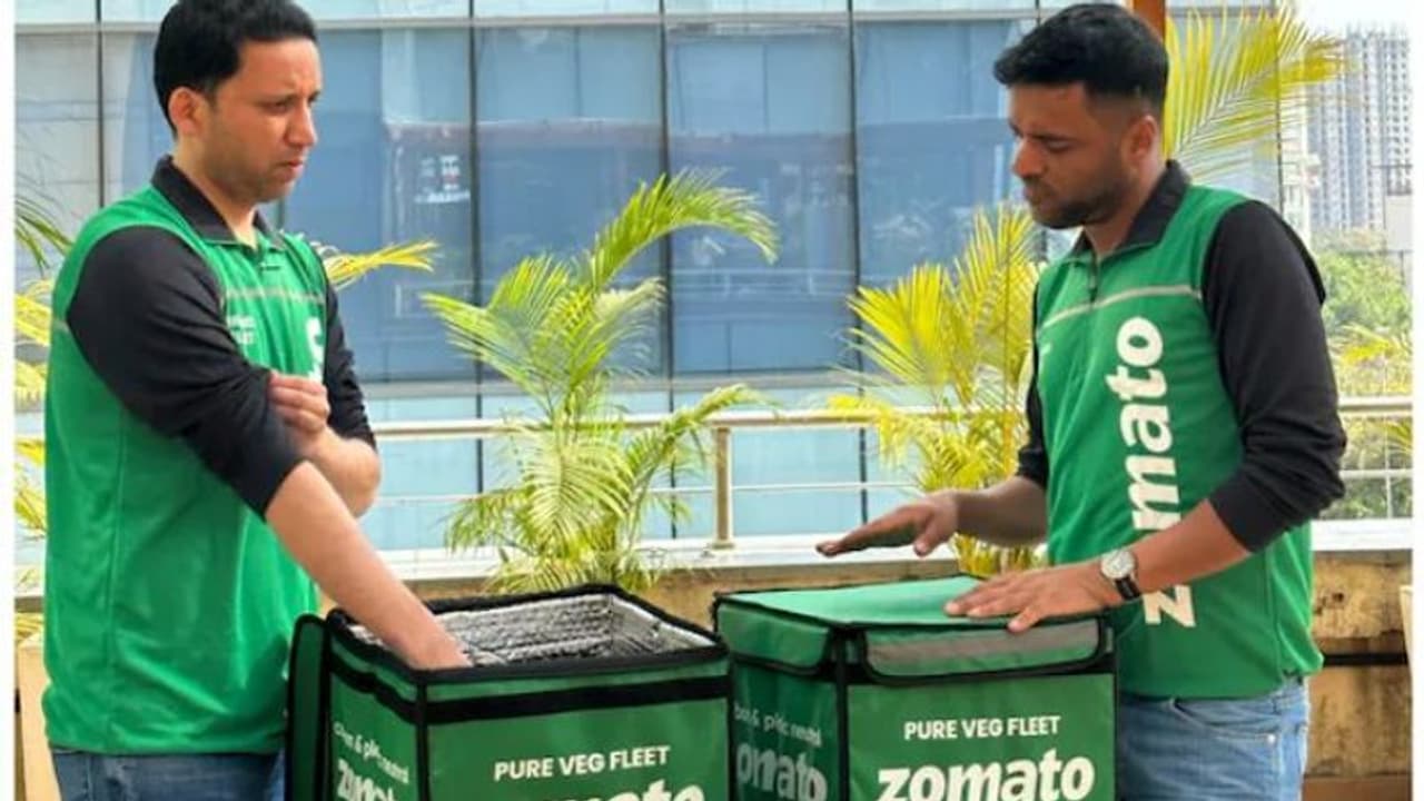 100 சதவீத சைவ உணவு டெலிவரி பிளான்.. சோமேட்டோவை வறுத்து எடுத்த நெட்டிசன்கள்.. பின்வாங்கிய Zomato.. 100 சதவீத சைவ உணவு டெலிவரி பிளான்.. சோமேட்டோவை வறுத்து எடுத்த நெட்டிசன்கள்.. பின்வாங்கிய Zomato..