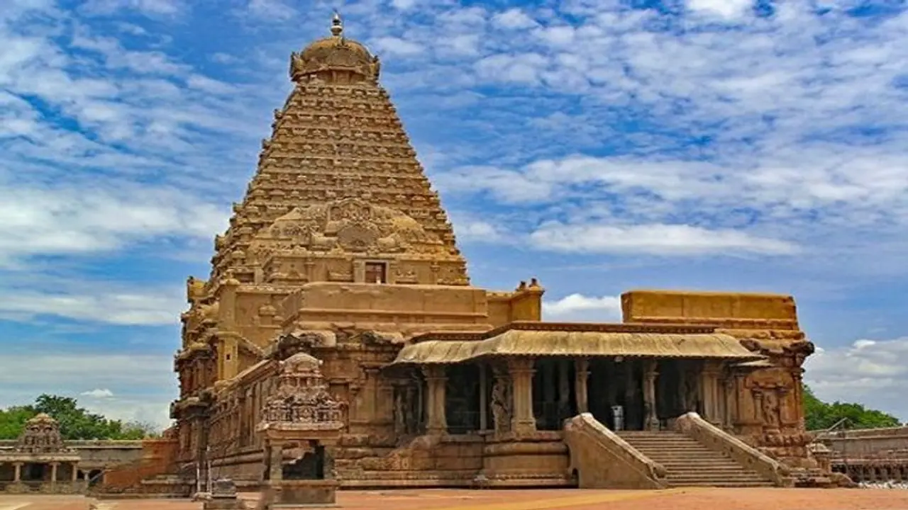 Summer Holidays Travel: शिमला मनाली नहीं गर्मी की छुट्टियों में बच्चों को घुमाएं ये 5 फेमस राम मंदिर 