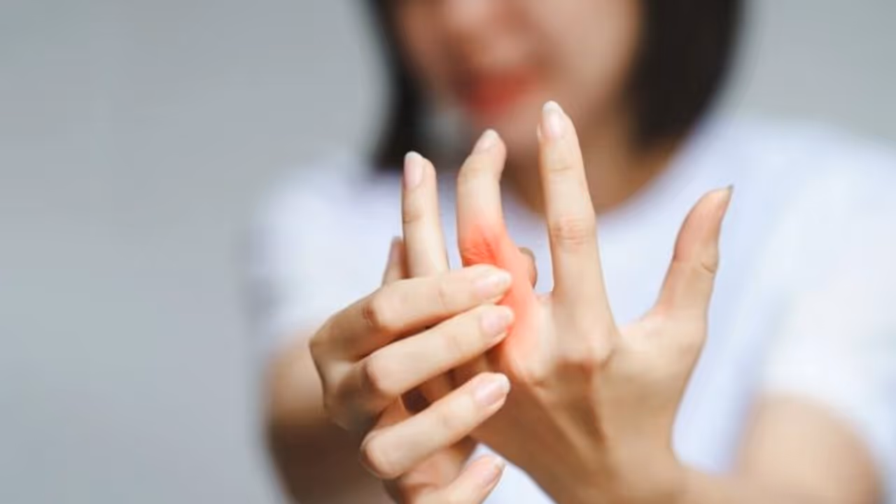 റൂമറ്റോയ്ഡ് ആർത്രൈറ്റിസ് ഒഴിവാക്കാൻ ഡയറ്റില് ഉള്പ്പെടുത്താം ഈ ഭക്ഷണങ്ങള്... റൂമറ്റോയ്ഡ് ആർത്രൈറ്റിസ് ഒഴിവാക്കാൻ ഡയറ്റില് ഉള്പ്പെടുത്താം ഈ ഭക്ഷണങ്ങള്...