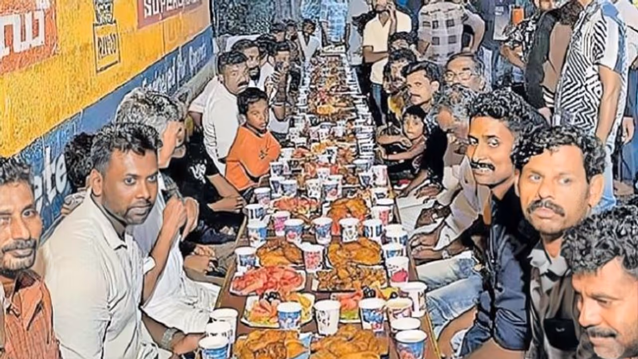 മലപ്പുറത്ത് ഉത്സവത്തിനിടെ ക്ഷേത്രാങ്കണത്തിൽ ഇഫ്താർ സംഗമം; നോമ്പുതുറയും താലപ്പൊലിയും ആഘോഷമാക്കി നാട്ടുകാർ