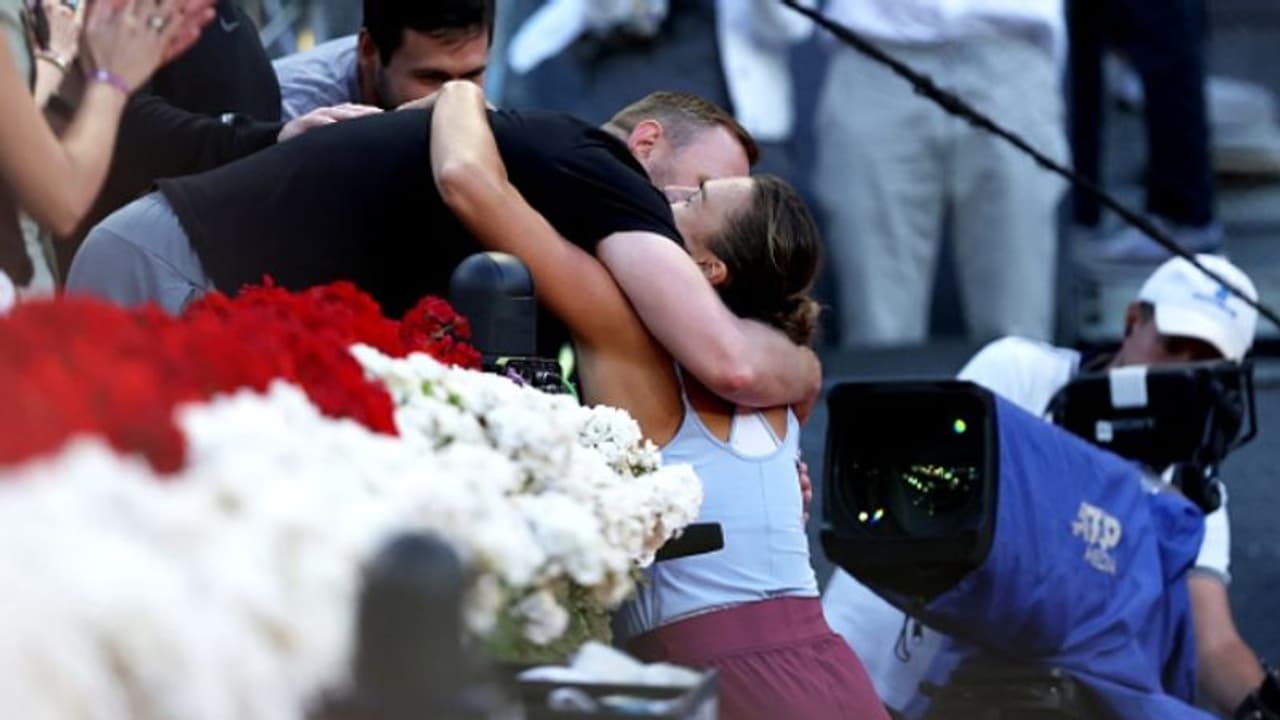 വനിതാ ടെന്നീസ് സൂപ്പർ താരത്തിന്റെ കാമുകൻ മരിച്ച നിലയില് വനിതാ ടെന്നീസ് സൂപ്പർ താരത്തിന്റെ കാമുകൻ മരിച്ച നിലയില്