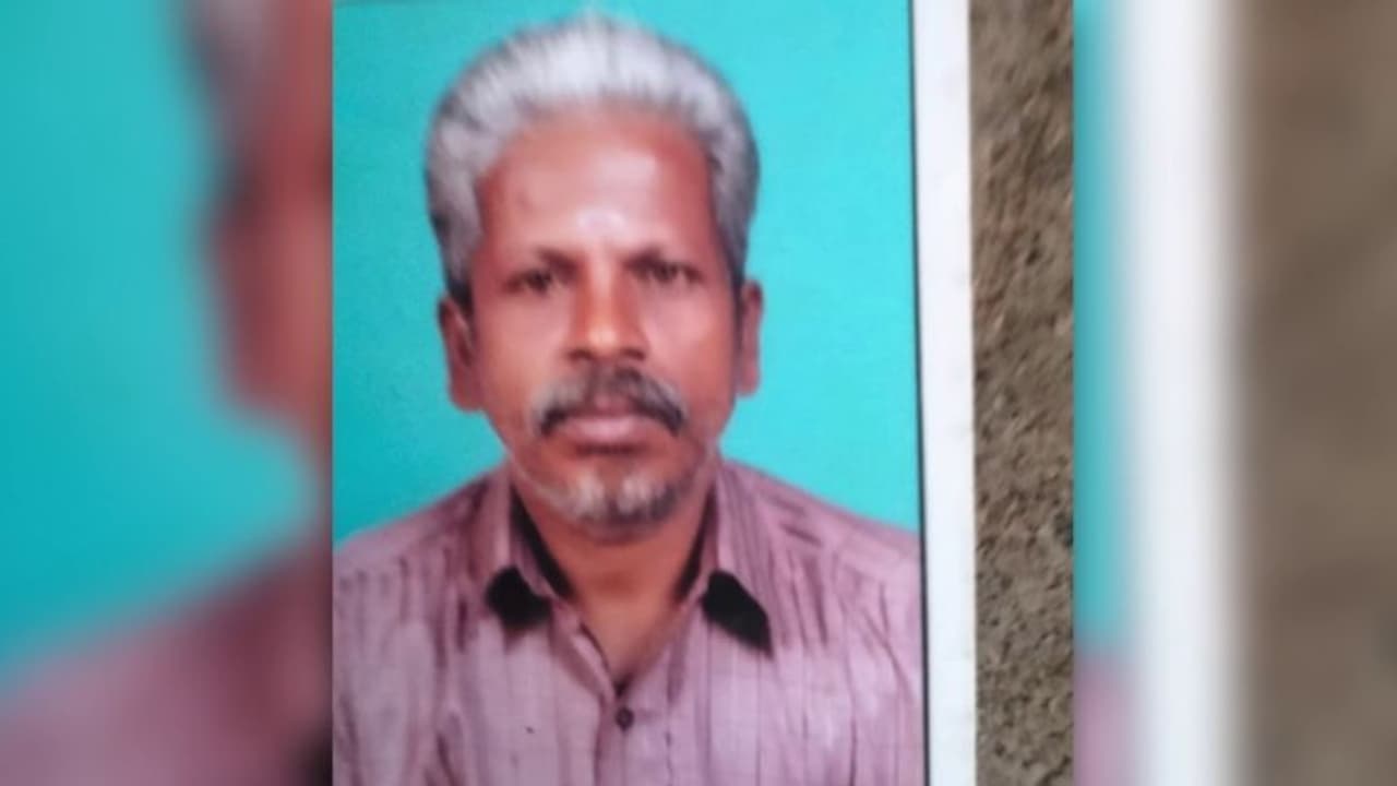 ആനയെ ലോറിയില്‍ നിന്ന് ഇറക്കുന്നതിനിടെ ആനയ്ക്കിടയില്‍ കുരുങ്ങി പാപ്പാന്‍ മരിച്ചു