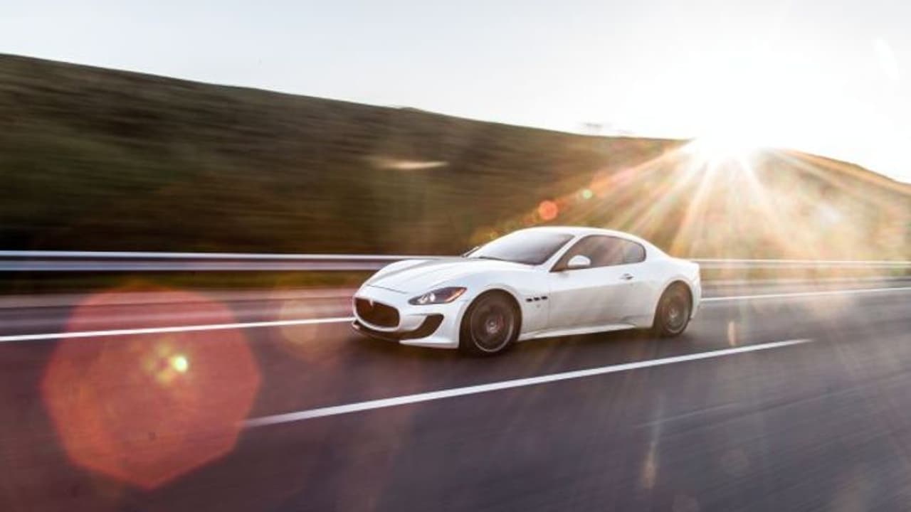 US implements landmark climate regulation: Majority of new cars to be electric or hybrids by 2032