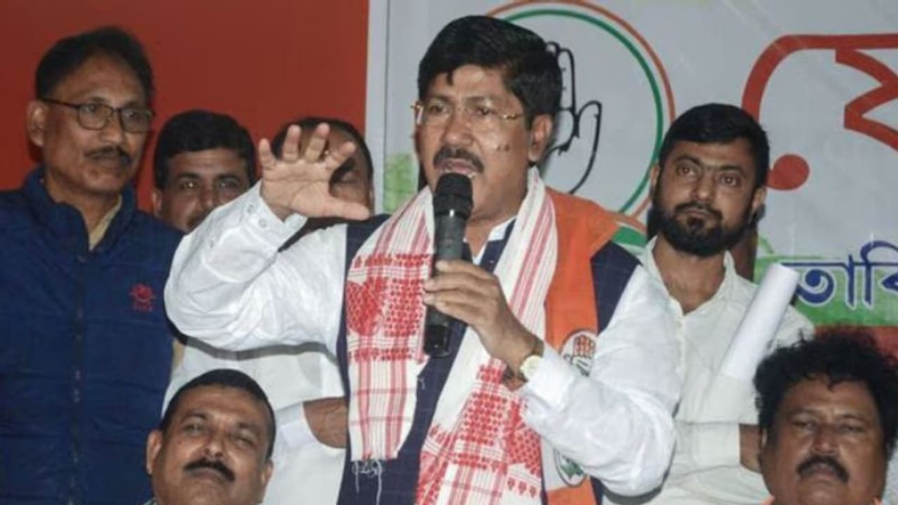 തെരഞ്ഞെടുപ്പ് അടുത്തിരിക്കെ നിർണായക നീക്കം; അസം ബിജെപിയിലെ പ്രമുഖ മുസ്ലിം നേതാവ് കോൺഗ്രസിലേക്ക് തെരഞ്ഞെടുപ്പ് അടുത്തിരിക്കെ നിർണായക നീക്കം; അസം ബിജെപിയിലെ പ്രമുഖ മുസ്ലിം നേതാവ് കോൺഗ്രസിലേക്ക്