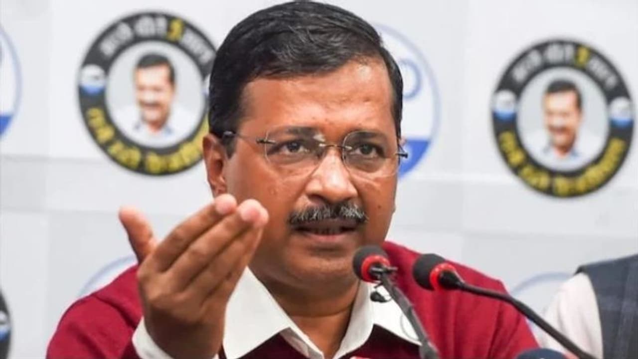 ಇಡಿ ಕಸ್ಟಡಿಯಿಂದಲೇ ಮೊದಲ ಸರ್ಕಾರಿ ಆದೇಶ ಹೊರಡಿಸಿದ ಅರವಿಂದ್ ಕೇಜ್ರಿವಾಲ್! ಇಡಿ ಕಸ್ಟಡಿಯಿಂದಲೇ ಮೊದಲ ಸರ್ಕಾರಿ ಆದೇಶ ಹೊರಡಿಸಿದ ಅರವಿಂದ್ ಕೇಜ್ರಿವಾಲ್!