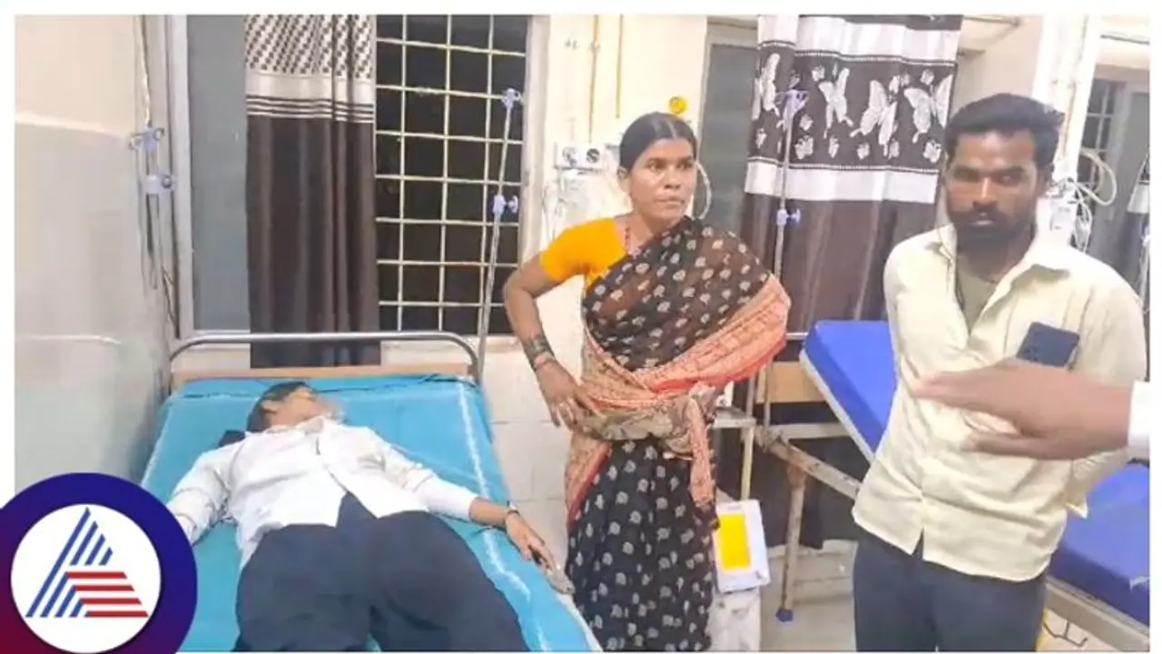 ನೀರಿನ ವಿಚಾರಕ್ಕೆ ಲೇಡೀಸ್ ಹಾಸ್ಟೆಲ್ನ ಸೀನಿಯರ್ಸ್ಸ್ ಗ್ಯಾಂಗ್ ರ್ಯಾಗಿಂಗ್, ವಿದ್ಯಾರ್ಥಿನಿ ಆಸ್ಪತ್ರೆಗೆ ದಾಖಲು ನೀರಿನ ವಿಚಾರಕ್ಕೆ ಲೇಡೀಸ್ ಹಾಸ್ಟೆಲ್ನ ಸೀನಿಯರ್ಸ್ಸ್ ಗ್ಯಾಂಗ್ ರ್ಯಾಗಿಂಗ್, ವಿದ್ಯಾರ್ಥಿನಿ ಆಸ್ಪತ್ರೆಗೆ ದಾಖಲು