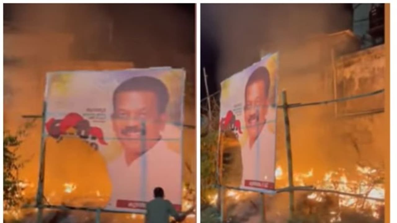 കെ രാധാകൃഷ്ണൻ്റെ പ്രചാരണ ബോർഡിന് തീപിടിച്ചു; തീയിട്ട് നശിപ്പിച്ചതെന്ന ആരോപണവുമായി സിപിഎം കെ രാധാകൃഷ്ണൻ്റെ പ്രചാരണ ബോർഡിന് തീപിടിച്ചു; തീയിട്ട് നശിപ്പിച്ചതെന്ന ആരോപണവുമായി സിപിഎം