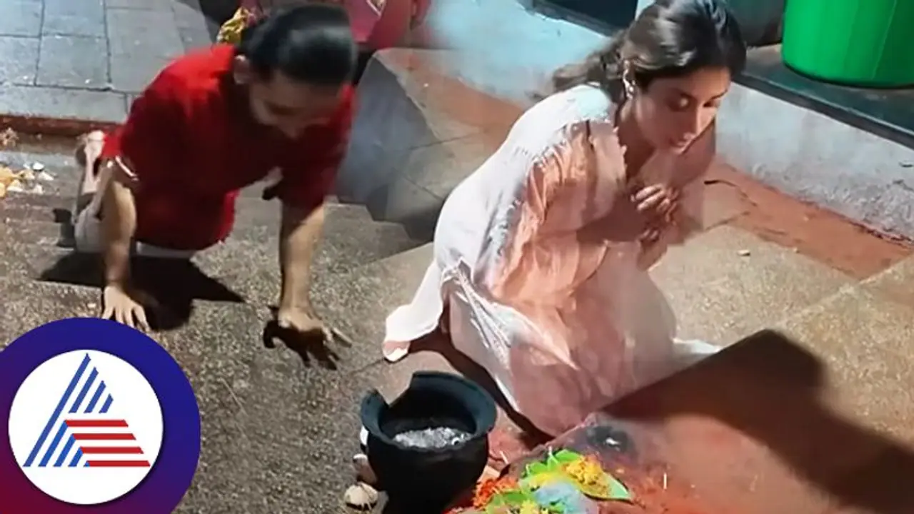 ಮೊಣಕಾಲಿನಲ್ಲೇ ತಿರುಪತಿ ಮೆಟ್ಟಿಲು ಹತ್ತಿದ್ದ ಜಾಹ್ನವಿ, ವಿಡಿಯೋ ಹಂಚಿಕೊಂಡ ಒರಿ!