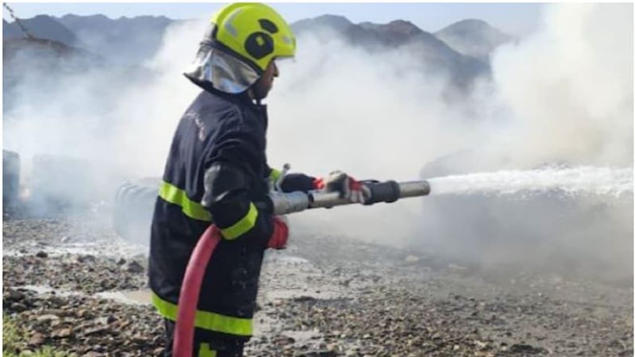 ഒമാനില് കൃഷിയിടത്തില് തീപിടിത്തം ഒമാനില് കൃഷിയിടത്തില് തീപിടിത്തം