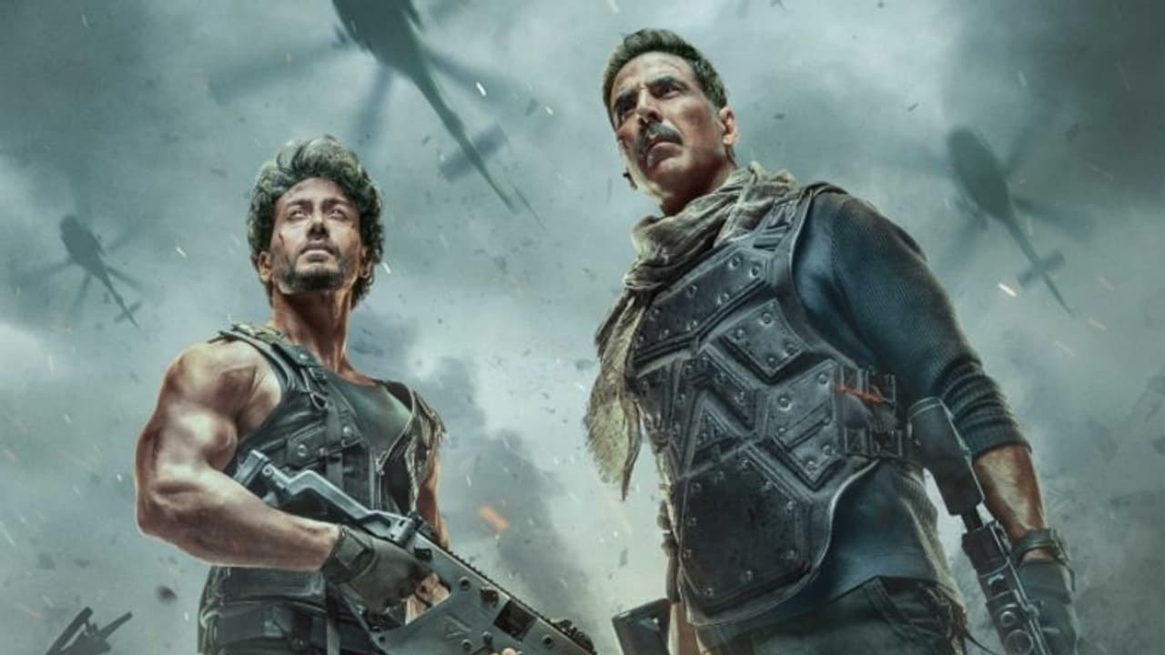 അക്ഷയ് കുമാറിനും ടൈഗര് ഷ്രോഫിനുമൊപ്പം പൃഥ്വിരാജ്; 'ബഡേ മിയാൻ ചോട്ടെ മിയാൻ' അപ്ഡേറ്റ് എത്തി അക്ഷയ് കുമാറിനും ടൈഗര് ഷ്രോഫിനുമൊപ്പം പൃഥ്വിരാജ്; 'ബഡേ മിയാൻ ചോട്ടെ മിയാൻ' അപ്ഡേറ്റ് എത്തി