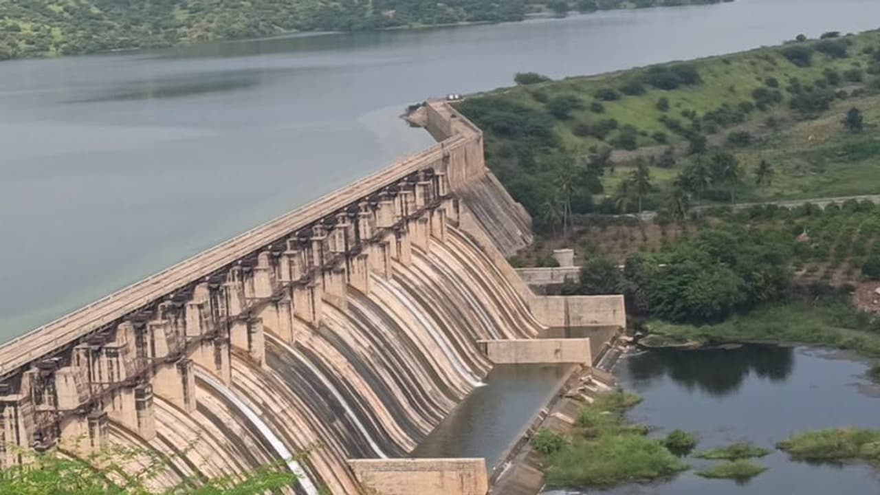 വീട്ടിലെ ചടങ്ങിന് അയൽവാസിയുടെ സ്വർണം കടംവാങ്ങി, തിരികെ ചോദിച്ചപ്പോൾ പ്രതികരണമില്ല; ഡാമിൽ പലകഷണങ്ങളായി മൃതദേഹം വീട്ടിലെ ചടങ്ങിന് അയൽവാസിയുടെ സ്വർണം കടംവാങ്ങി, തിരികെ ചോദിച്ചപ്പോൾ പ്രതികരണമില്ല; ഡാമിൽ പലകഷണങ്ങളായി മൃതദേഹം