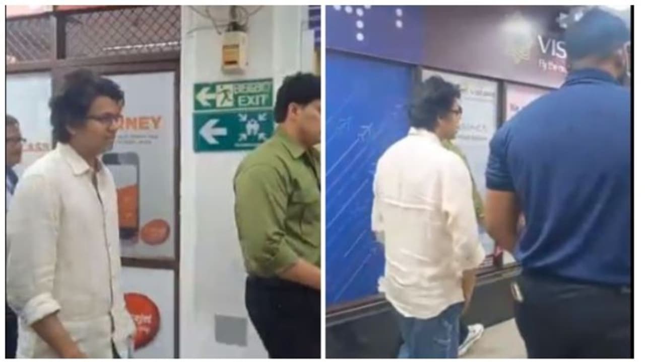 கேரள ரசிகர்களின் அன்பு மழையில் இருந்து விடைபெற்று சென்னை திரும்பினார் தளபதி விஜய்! Airport வீடியோ வைரல்! கேரள ரசிகர்களின் அன்பு மழையில் இருந்து விடைபெற்று சென்னை திரும்பினார் தளபதி விஜய்! Airport வீடியோ வைரல்!