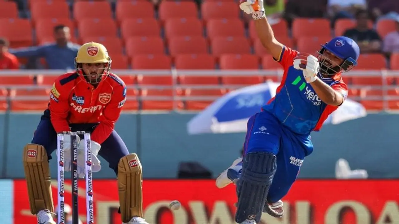 2 பவுண்டரி அடிச்சு லட்டு மாதிரி கேட்ச் கொடுத்து வெளியேறிய ரிஷப் பண்ட் ரசிகர்கள் ஏமாற்றம்!