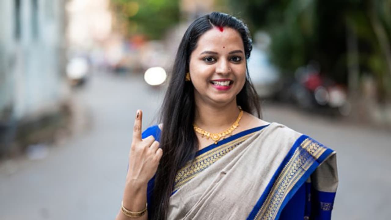 വോട്ടർ പട്ടികയില് പേര് ചേർക്കാന് അപേക്ഷിച്ചിട്ട് എന്തായി? അപ്ഡേറ്റ് അറിയാന് വഴി വോട്ടർ പട്ടികയില് പേര് ചേർക്കാന് അപേക്ഷിച്ചിട്ട് എന്തായി? അപ്ഡേറ്റ് അറിയാന് വഴി