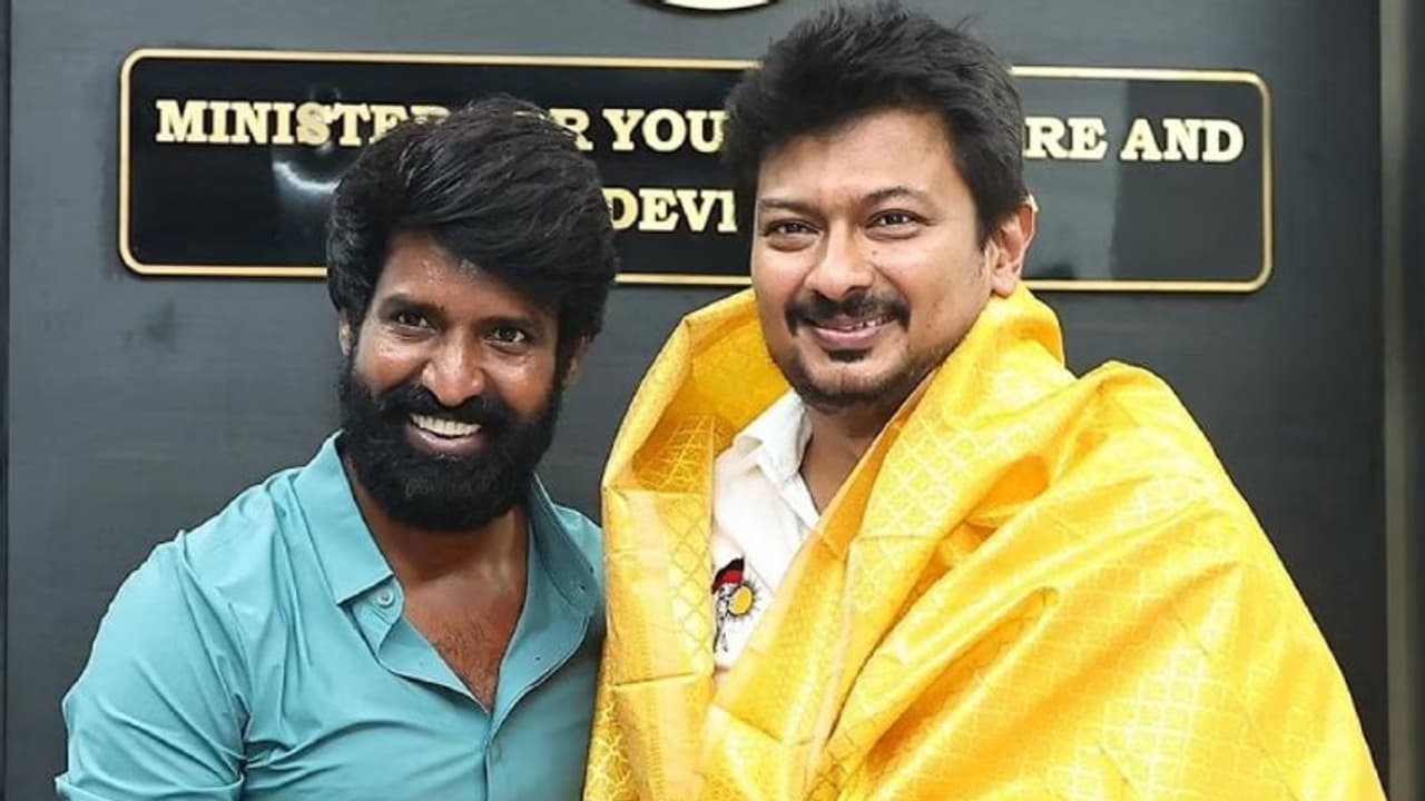 உதயநிதிக்கு வாழ்த்து சொன்ன சூரி.. திமுகவிற்கு ஆதரவாக அவரும் பிரச்சாரம் செய்யப்போறாரா? அவரே கொடுத்த விளக்கம்! உதயநிதிக்கு வாழ்த்து சொன்ன சூரி.. திமுகவிற்கு ஆதரவாக அவரும் பிரச்சாரம் செய்யப்போறாரா? அவரே கொடுத்த விளக்கம்!