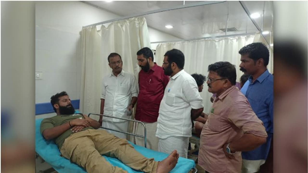 കണ്ണൂരില് മൂന്ന് സിപിഎം പ്രവര്ത്തകര്ക്ക് വെട്ടേറ്റു; കേസെടുത്ത് പൊലീസ് കണ്ണൂരില് മൂന്ന് സിപിഎം പ്രവര്ത്തകര്ക്ക് വെട്ടേറ്റു; കേസെടുത്ത് പൊലീസ്