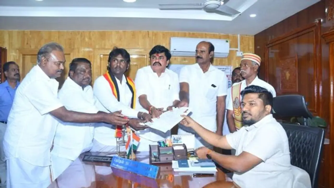 யார் இந்த விஜய பிரபாகரன்? விஜயகாந்த் மகனின் சொத்து மதிப்பு என்ன?