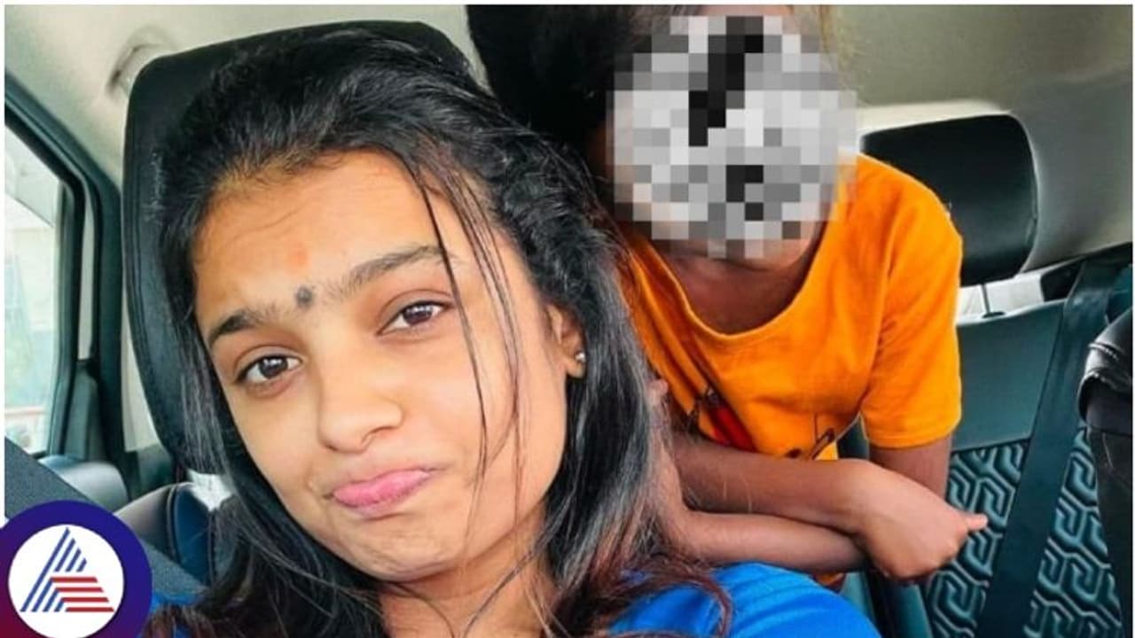 ಮಗು ದತ್ತು ಪಡೆದ ಪ್ರಕರಣ: ರೀಲ್ಸ್ ರಾಣಿ ಸೋನುಗೌಡ 14 ದಿನ ನ್ಯಾಯಾಂಗ ಬಂಧನ ಮಗು ದತ್ತು ಪಡೆದ ಪ್ರಕರಣ: ರೀಲ್ಸ್ ರಾಣಿ ಸೋನುಗೌಡ 14 ದಿನ ನ್ಯಾಯಾಂಗ ಬಂಧನ