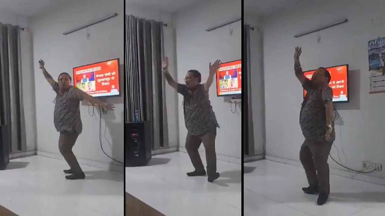 ಆಪ್ತನಿಗೆ ಲೋಕಸಭಾ ಚುನಾವಣೆ ಟಿಕೆಟ್, ಸಂಭ್ರಮದಲ್ಲಿ ಕುಣಿದು ಕುಪ್ಪಳಿಸಿದ ಬಿಜೆಪಿ ಶಾಸಕ! ಆಪ್ತನಿಗೆ ಲೋಕಸಭಾ ಚುನಾವಣೆ ಟಿಕೆಟ್, ಸಂಭ್ರಮದಲ್ಲಿ ಕುಣಿದು ಕುಪ್ಪಳಿಸಿದ ಬಿಜೆಪಿ ಶಾಸಕ!