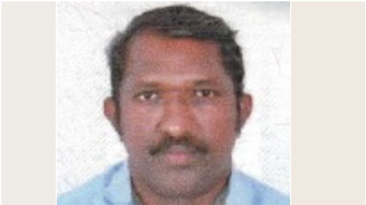 പ്രവാസി മലയാളി സൗദിയിൽ ഹൃദയാഘാതം മൂലം മരിച്ചു പ്രവാസി മലയാളി സൗദിയിൽ ഹൃദയാഘാതം മൂലം മരിച്ചു