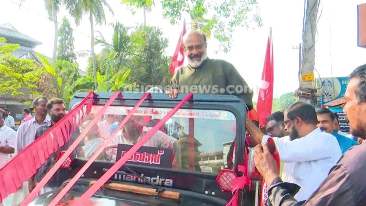 'പ്രചാരണം പോര'; പത്തനംതിട്ട സിപിഎം ജില്ലാ സെക്രട്ടേറിയറ്റ് യോഗത്തില് വാക്കേറ്റവും കയ്യാങ്കളിയും 'പ്രചാരണം പോര'; പത്തനംതിട്ട സിപിഎം ജില്ലാ സെക്രട്ടേറിയറ്റ് യോഗത്തില് വാക്കേറ്റവും കയ്യാങ്കളിയും