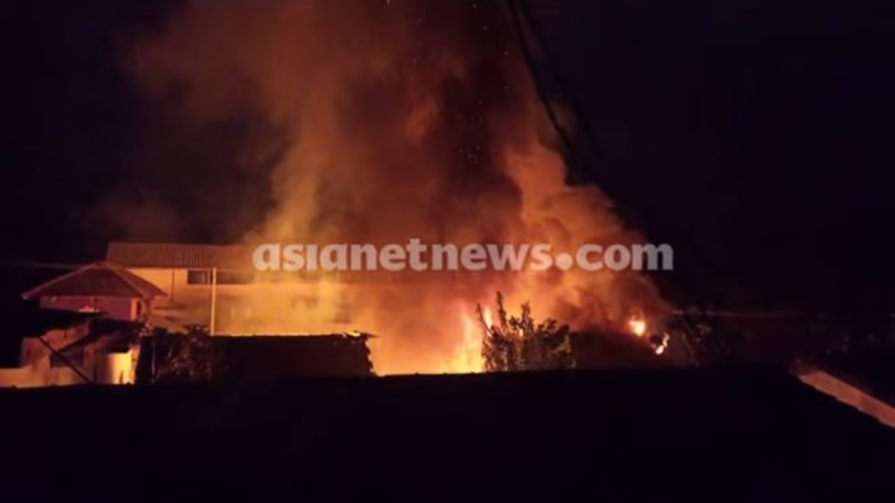 Kerala: Man dies after garbage dump catches fire near Wayanad market Kerala: Man dies after garbage dump catches fire near Wayanad market