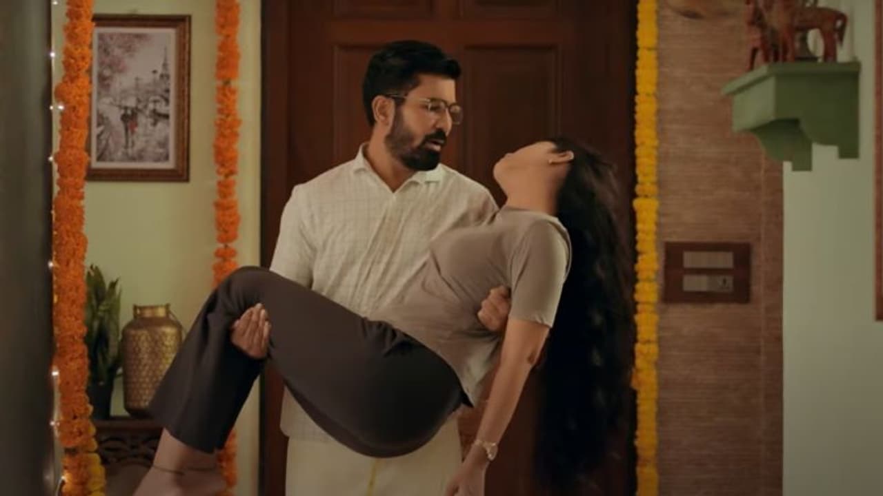 റൊമാന്റിക് എന്റര്ടെയ്നറുമായി വിജയ് ആന്റണി; 'റോമിയോ' ട്രെയ്ലര് റൊമാന്റിക് എന്റര്ടെയ്നറുമായി വിജയ് ആന്റണി; 'റോമിയോ' ട്രെയ്ലര്