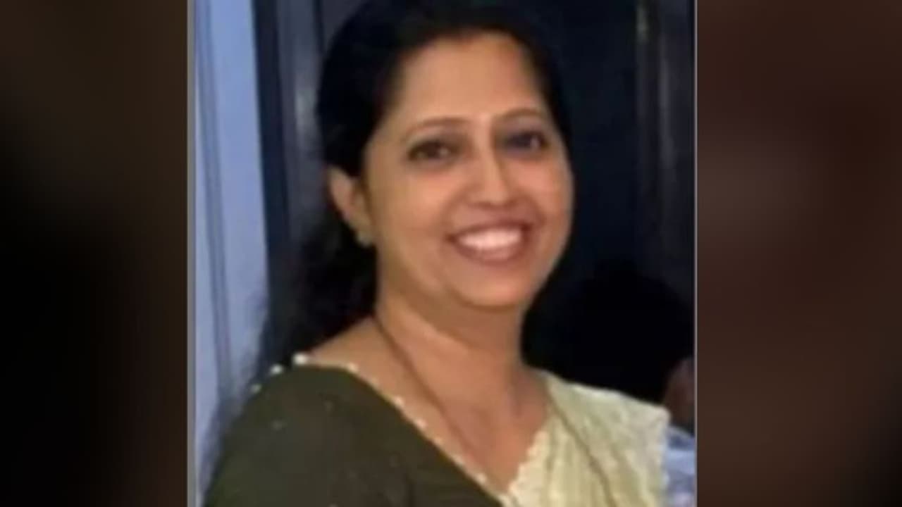 ടെറസില് നിന്ന് വീണ് യുവതിക്ക് ദാരുണാന്ത്യം ടെറസില് നിന്ന് വീണ് യുവതിക്ക് ദാരുണാന്ത്യം