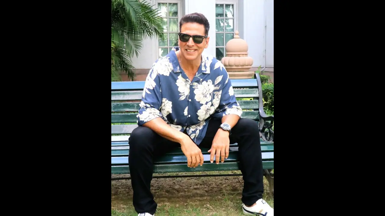 SCARY INCIDENT: Akshay Kumar reveals his palm was cut by a fan, 'Had a blade stuck between their nails' 