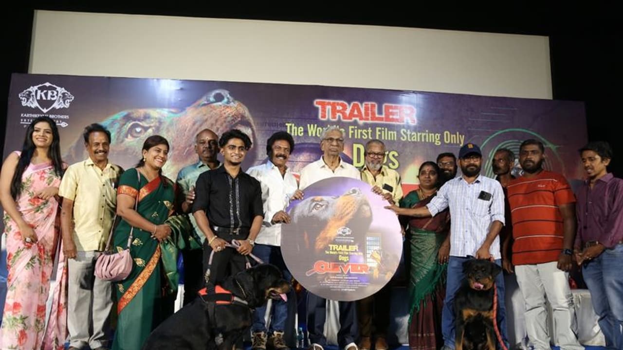உலக திரைப்பட வரலாற்றில் புது முயற்சியாக...இரண்டு நாய்கள் மட்டுமே நடித்து வெளியாகும் திரைப்படம் 'கிளவர்'!